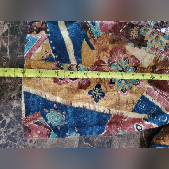 Colorful Geometric Patterned Jacket - Picture 5 of 8